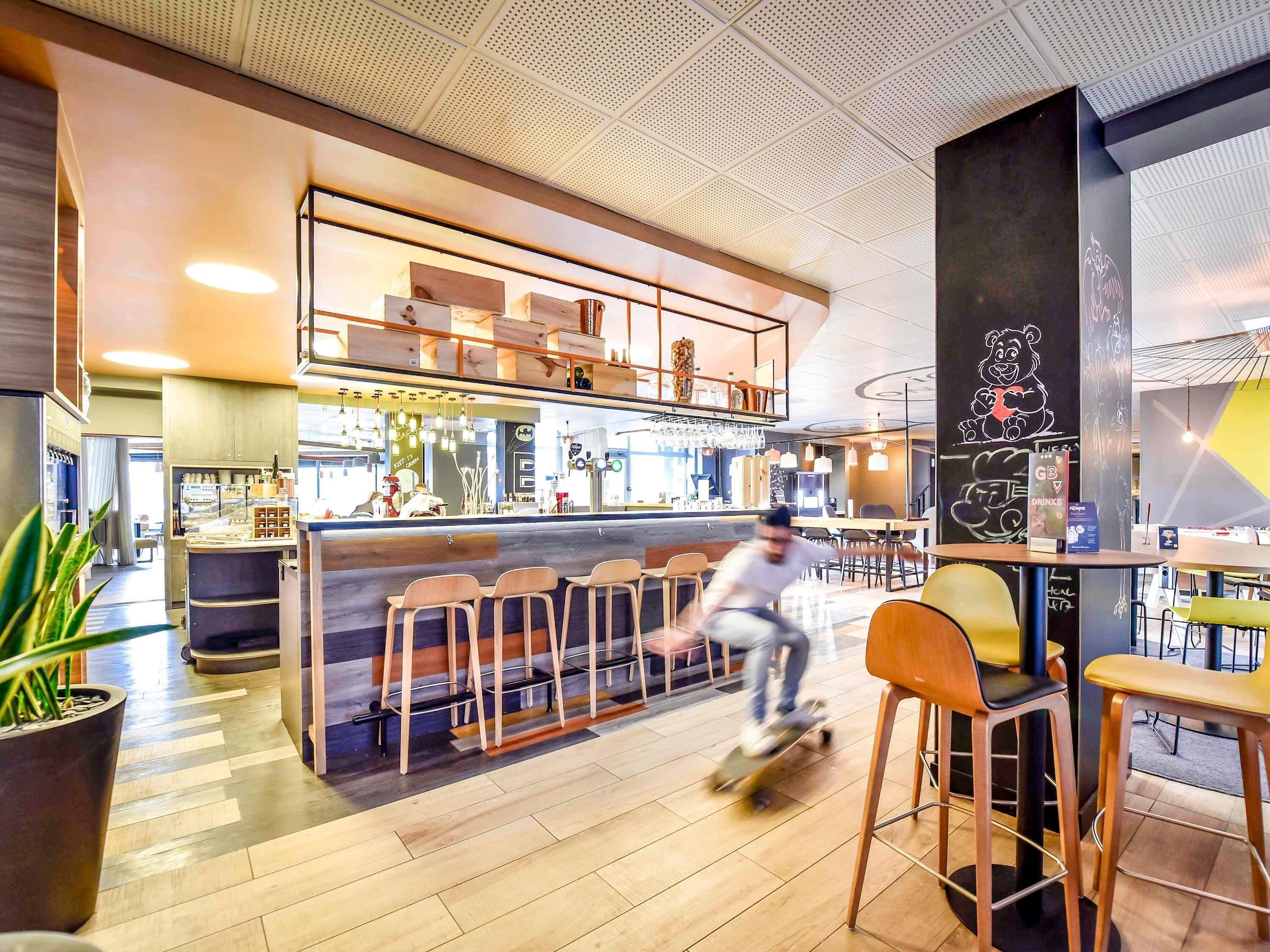 Bar (in der Unterkunft)