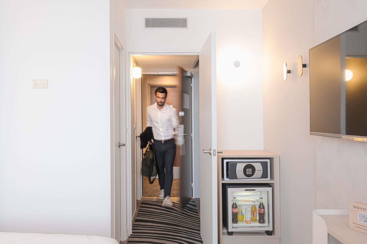 Premium bedding, memory foam beds, in-room safe, desk