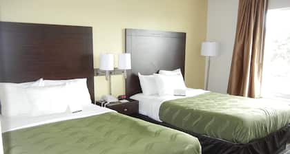 Quality Inn Toledo Airport