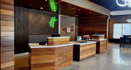 Holiday Inn Milwaukee Brookfield by IHG