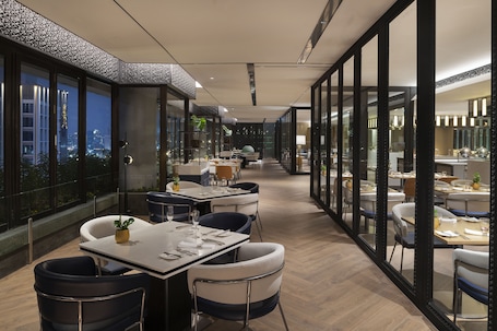 3 restaurants; breakfast, lunch, and dinner served. Crowne Plaza Bangkok Lumpini Park by IHG