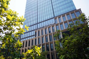 Point of interest - Crowne Plaza Bangkok Lumpini Park by IHG (Bangkok)