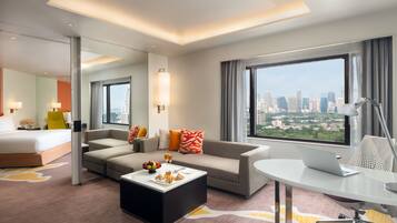 1 bedroom, premium bedding, minibar, in-room safe