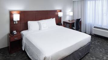 Premium bedding, in-room safe, desk, laptop workspace