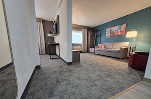 Suite, 1 King-Bett und Schlafsofa, Nichtraucher | Zimmerausstattung
