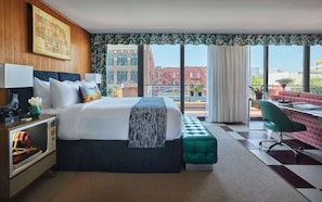 Suite, 1 King Bed | Premium bedding, in-room safe, desk, laptop workspace