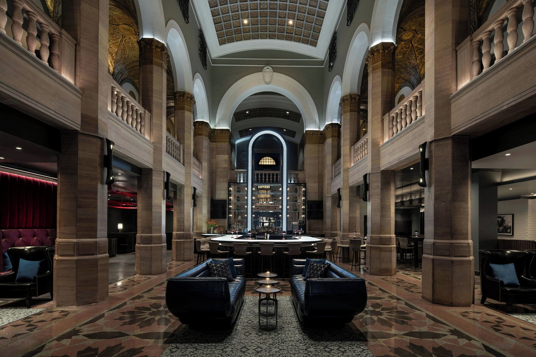 Lobby lounge