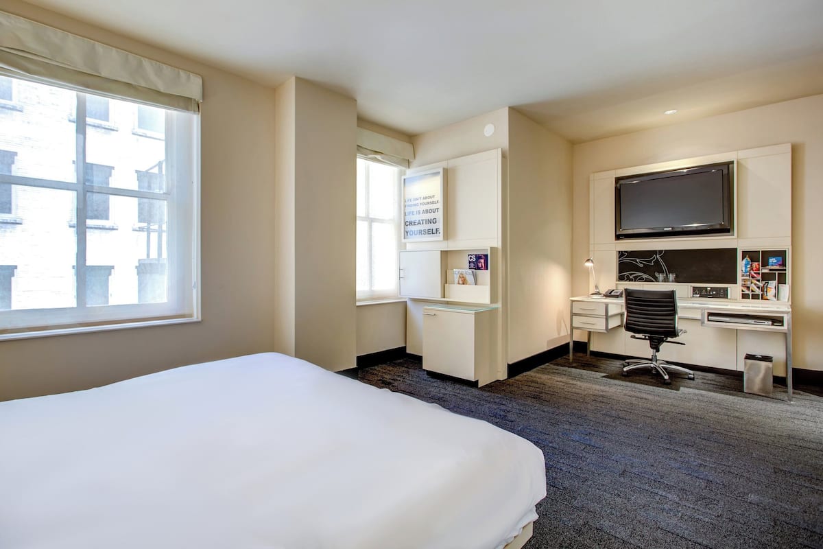 1 bedroom, premium bedding, pillowtop beds, minibar