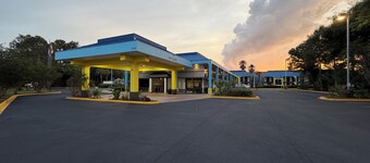 Days Inn by Wyndham Jacksonville Airport