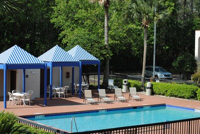 Days Inn by Wyndham Jacksonville Airport
