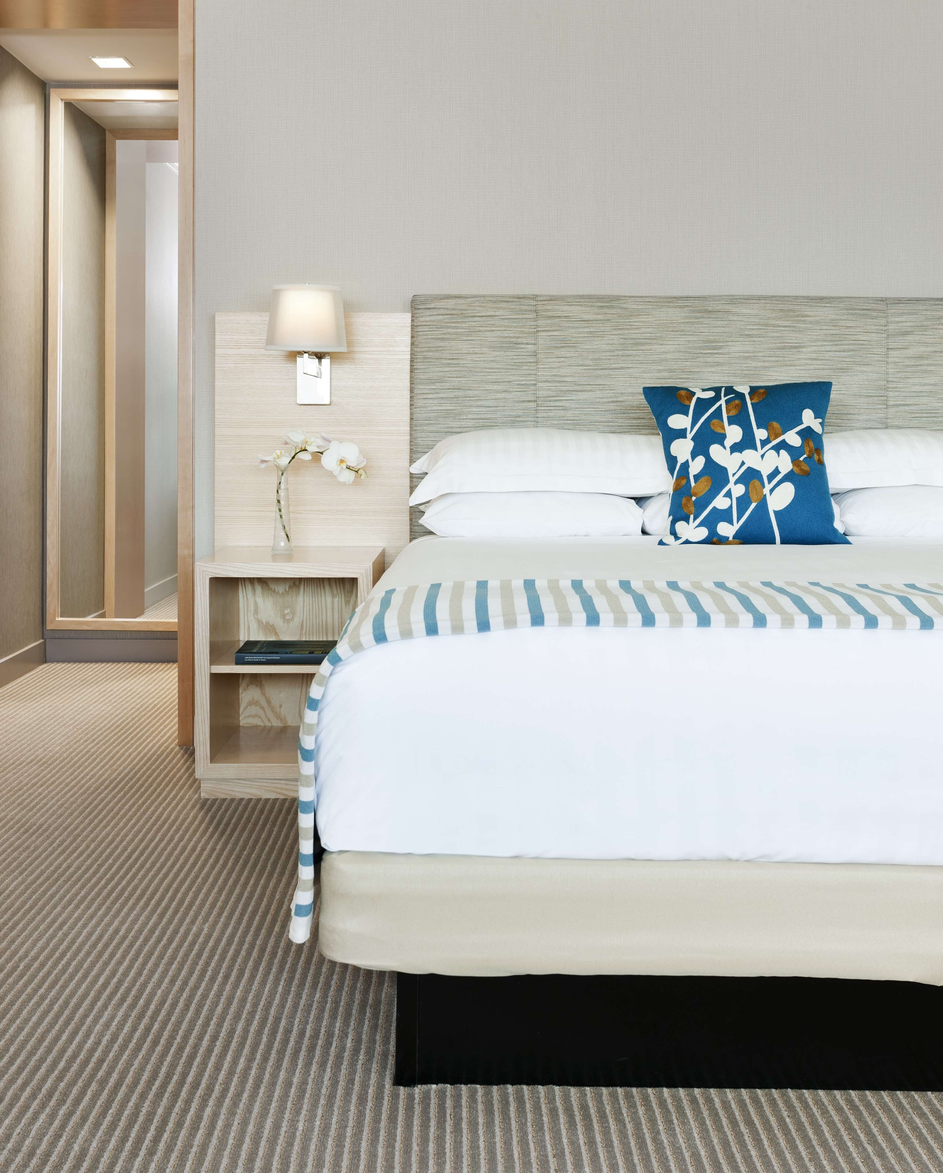 Hyatt regency pillows sale