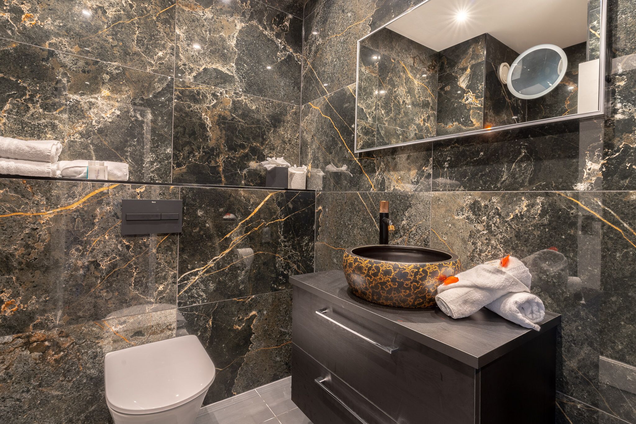 signature double room | bathroom | free toiletries, hair dryer, towels