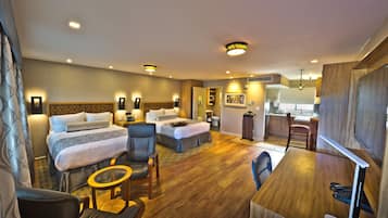 豪華客房, 2 張加大雙人床 (Two Queen Bed Non-Smoking Room) | 高級寢具、羽絨被、特厚豪華床墊、房內夾萬