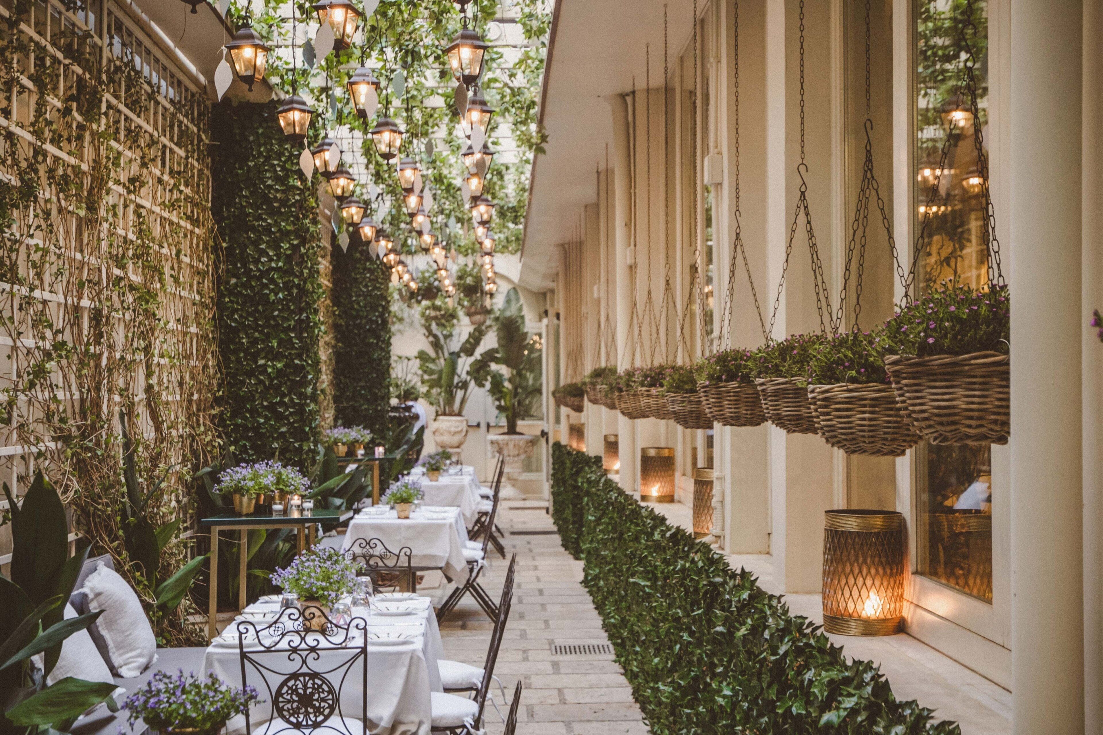 Breakfast, lunch and dinner served