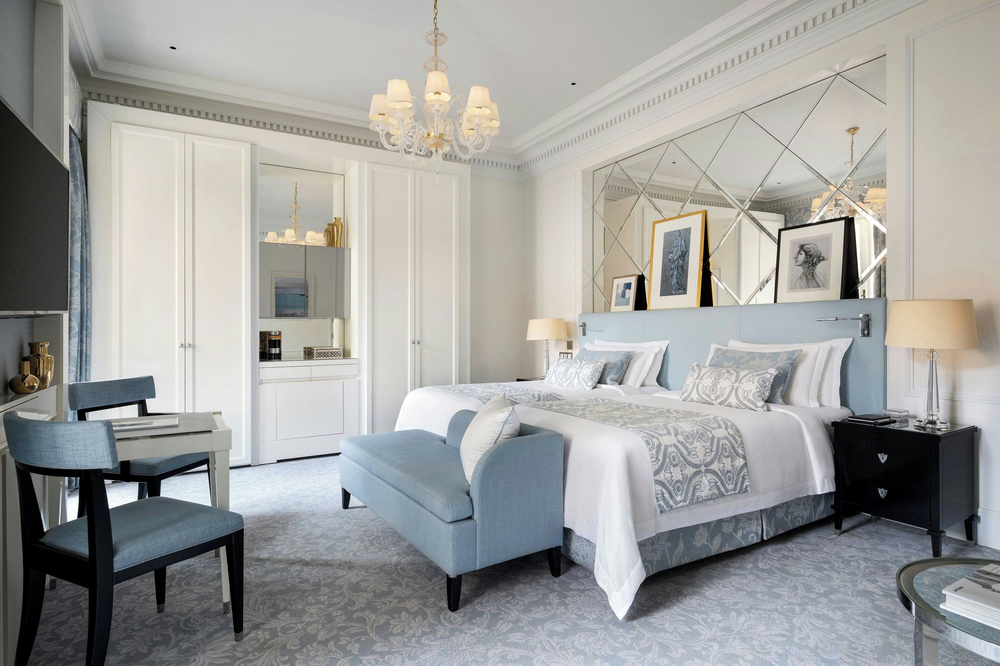 Zimmer, 2 Einzelbetten | Hochwertige Bettwaren, Minibar, Zimmersafe, individuell dekoriert