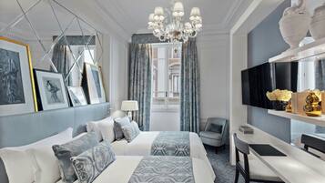Deluxe Room, 2 Katil Bujang (Single) | Peralatan tempat tidur premium, bar mini, peti besi dalam bilik
