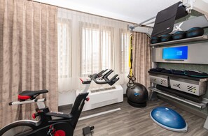 Room, 1 King Bed (Fitness) | Premium bedding, in-room safe, desk, laptop workspace