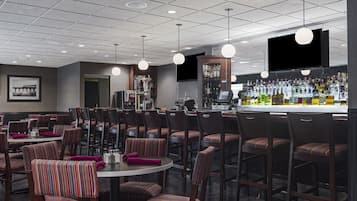 Se sirven desayunos, comidas y cenas