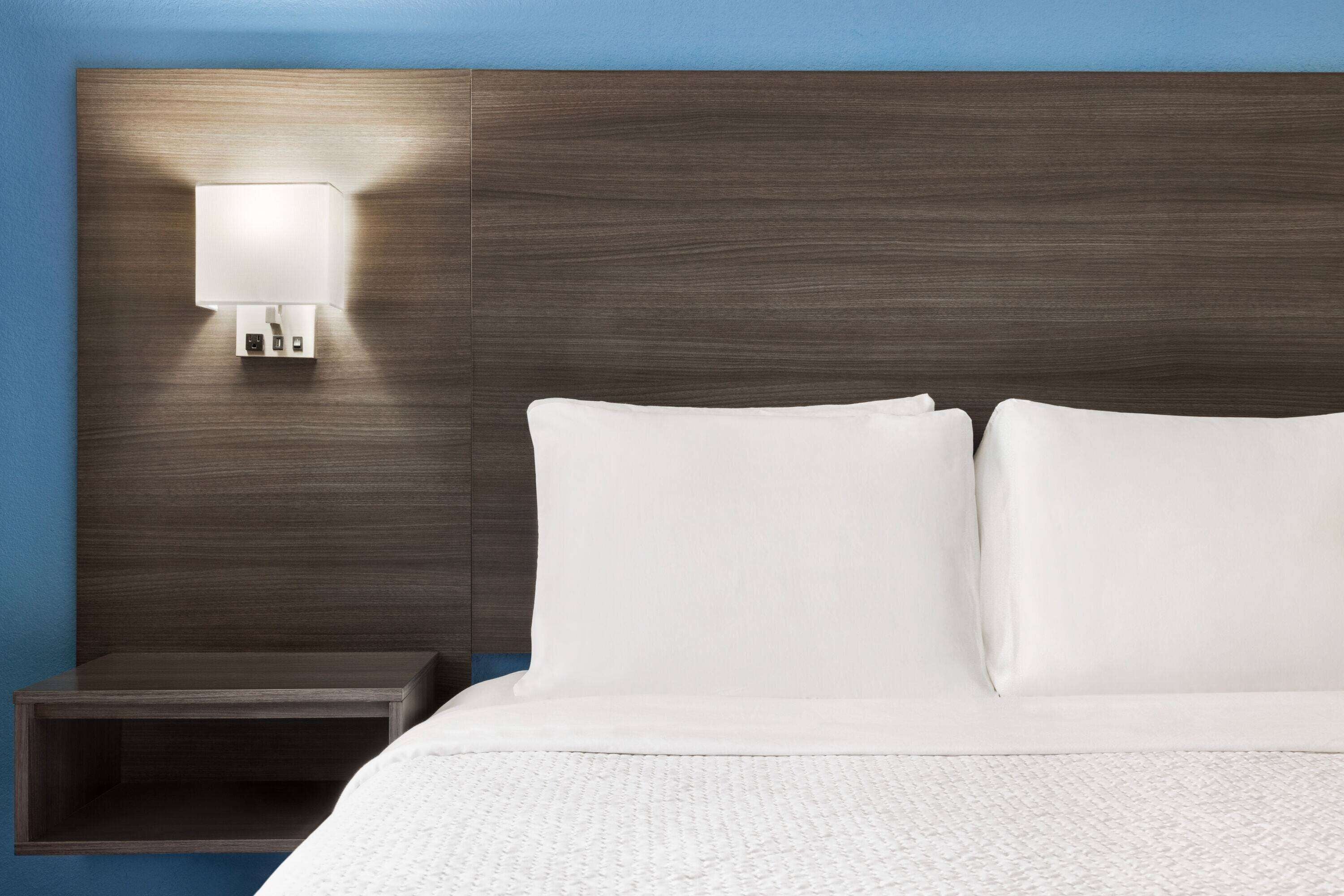 Photo - La Quinta Inn by Wyndham San Antonio I-35 N at Toepperwein