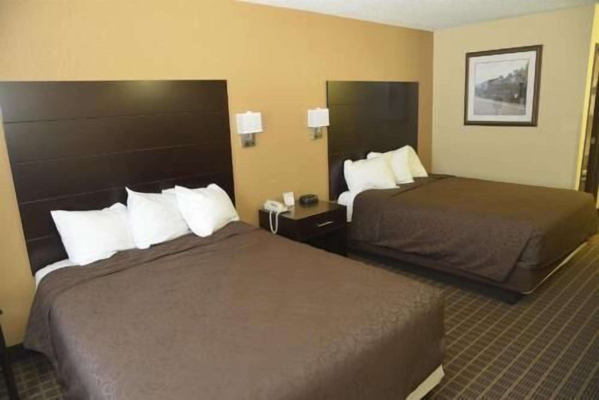 Caja de seguridad en la habitación y escritorio 