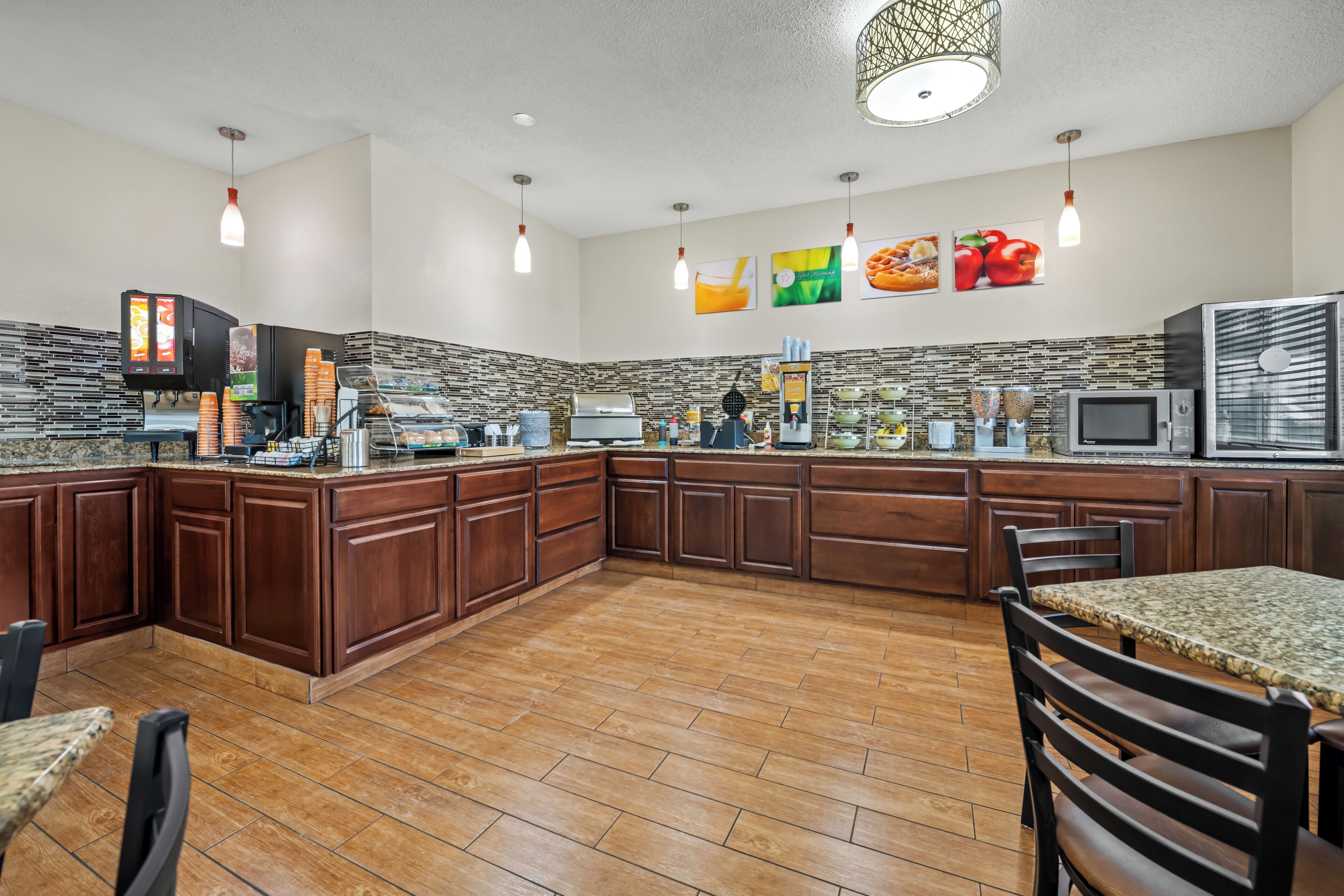 Free daily full breakfast 