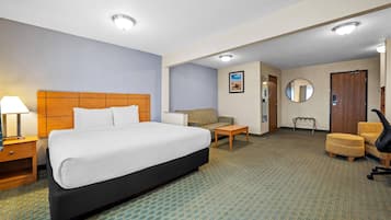 Suite, 1 King Bed with Sofa bed, Non Smoking | Premium bedding, in-room safe, blackout drapes, free WiFi