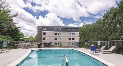 La Quinta Inn & Suites by Wyndham Portland DT/Maine Med