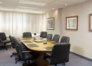Meeting facility - Quality Inn & Suites P.E. Trudeau Airport (Dorval)