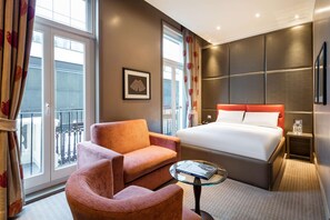Egyptian cotton sheets, premium bedding, in-room safe, desk - Guild Hotel Marble Arch (London)