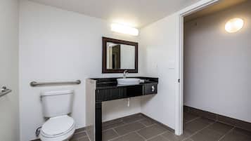 Deluxe Room, 1 King Bed, Non Smoking | Accessible bathroom