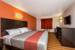 Free WiFi, bed sheets - Motel 6 Peoria, IL (Peoria)