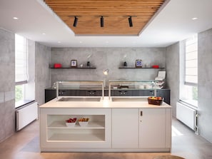 Desayuno buffet todos los días (EUR 18.50 por persona)