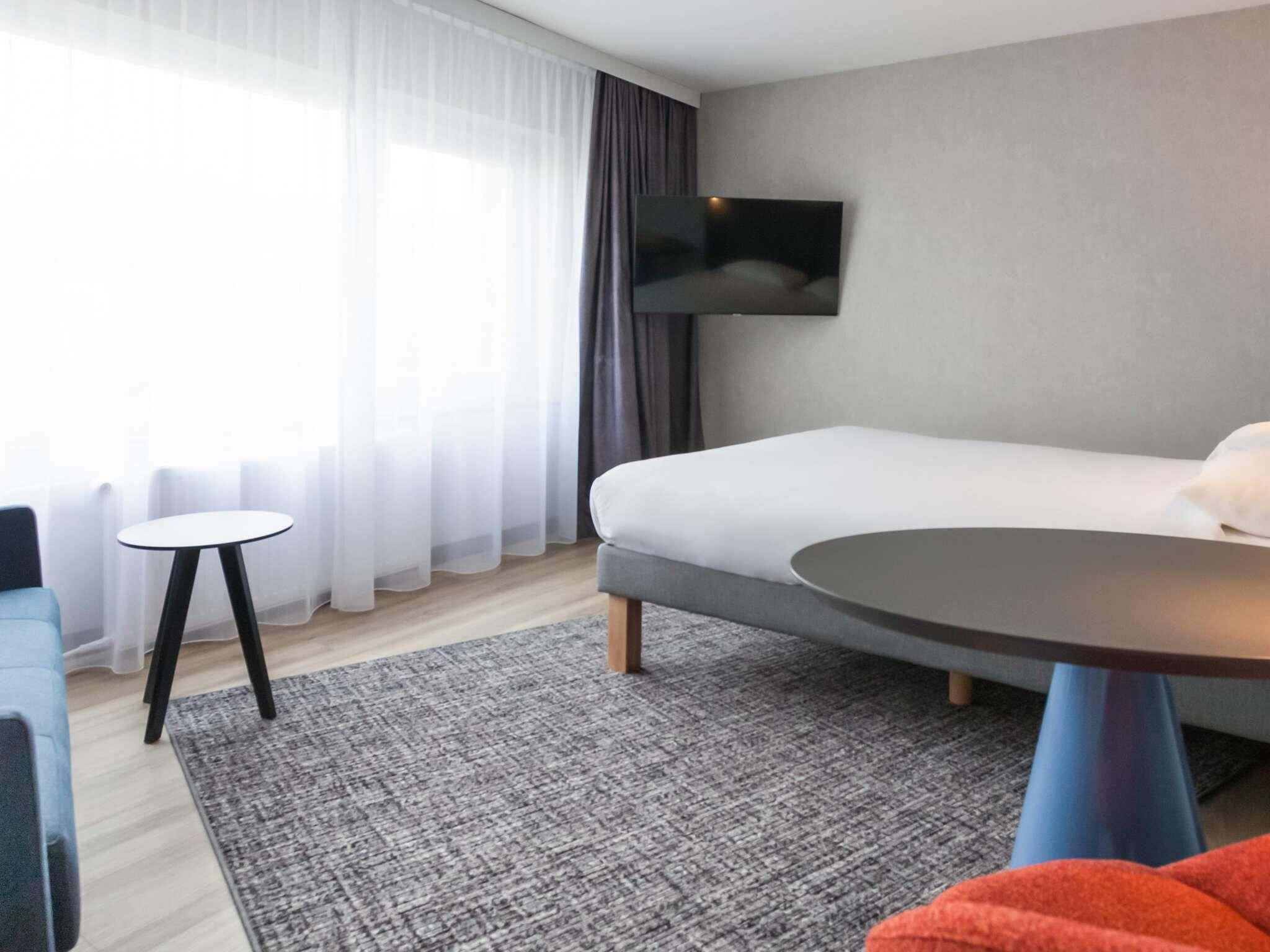 Comfort Double Room, 1 Double Bed | In-room safe, desk, iron/ironing board, free WiFi