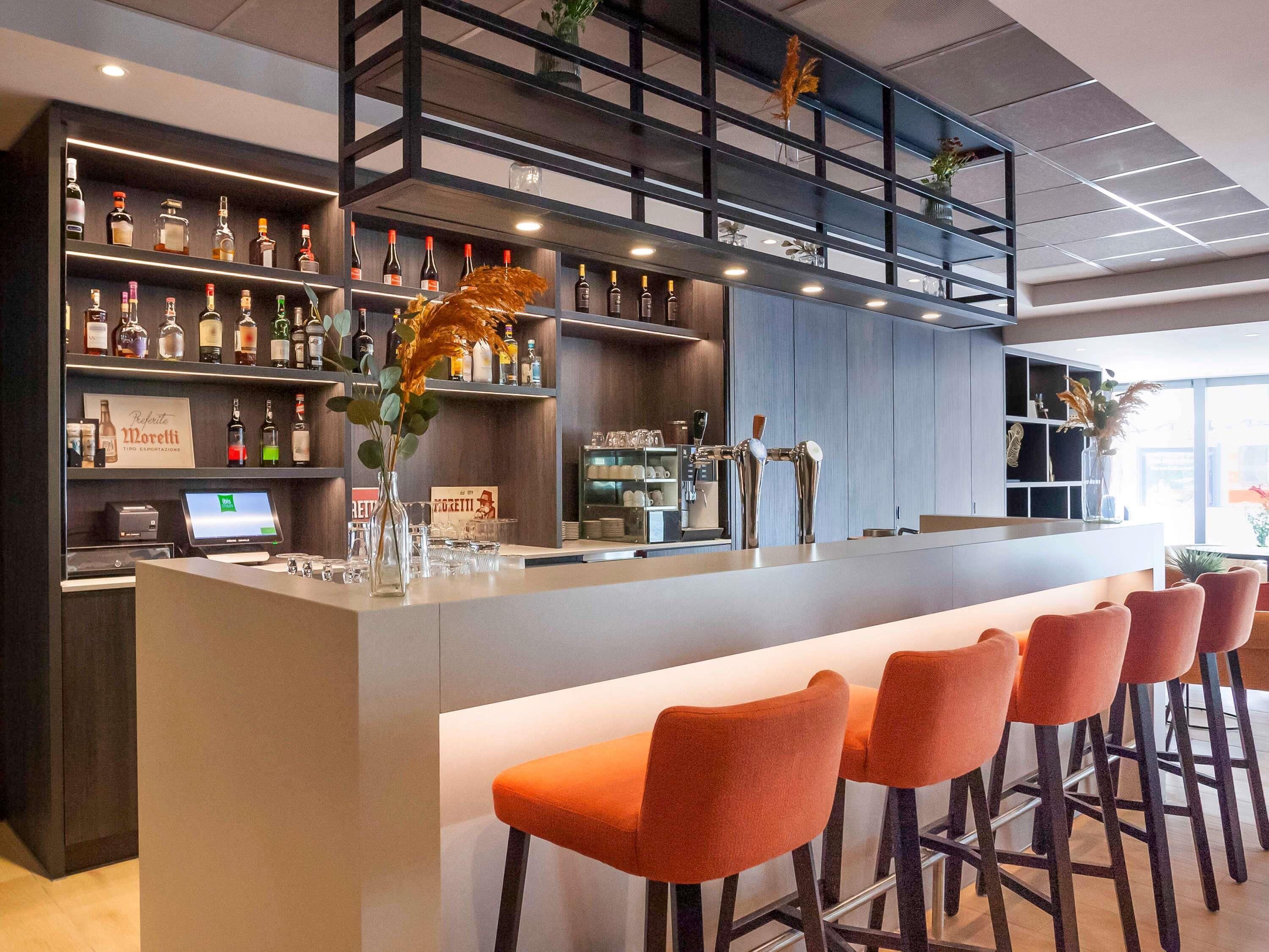 Bar (in der Unterkunft)