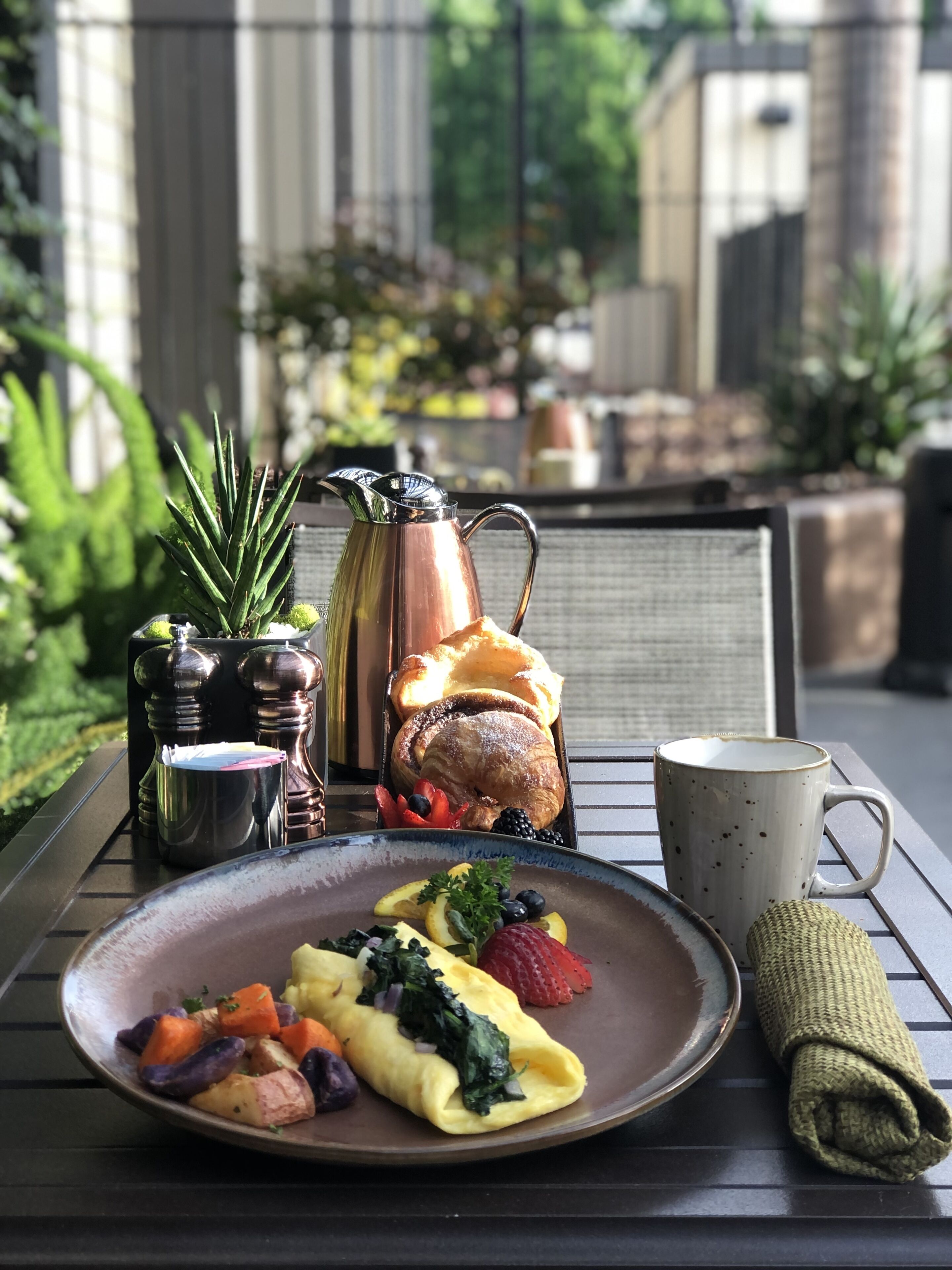 breakfast and dinner served