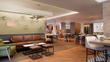 Breakfast and dinner served