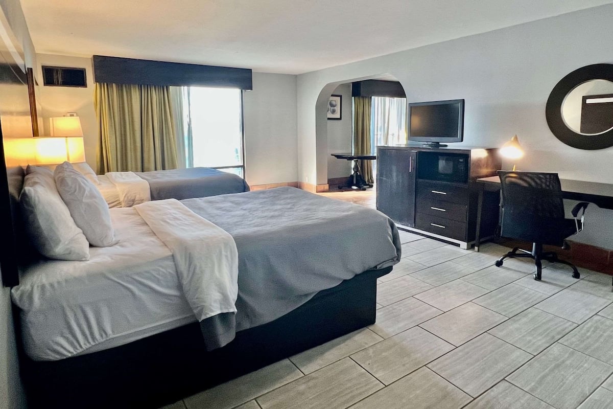 Premium bedding, down duvets, pillow-top beds, desk