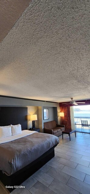 Suite, 1 King-Bett und Schlafsofa, Nichtraucher | Hochwertige Bettwaren, Daunenbettdecken, Pillowtop-Betten, Schreibtisch