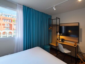 Premium bedding, desk, blackout drapes, soundproofing - ibis Epernay Centre Ville (Epernay)