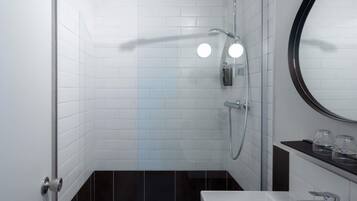 Standardzimmer, 2 Einzelbetten | Hochwertige Bettwaren, Schreibtisch, Verdunkelungsvorhänge