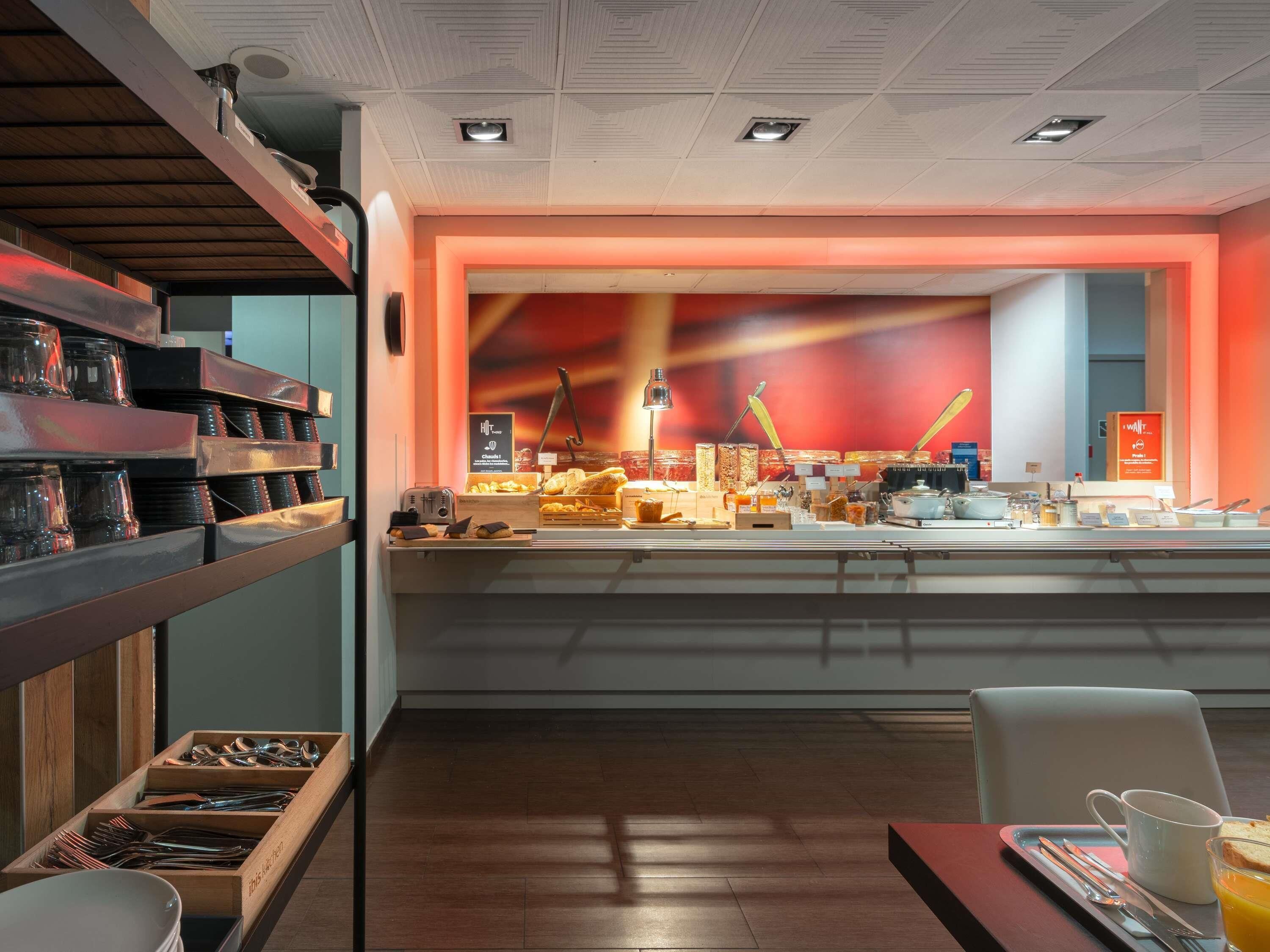 Daily buffet breakfast (EUR 14 per person)