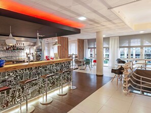 Bar (on property) - ibis Epernay Centre Ville (Epernay)