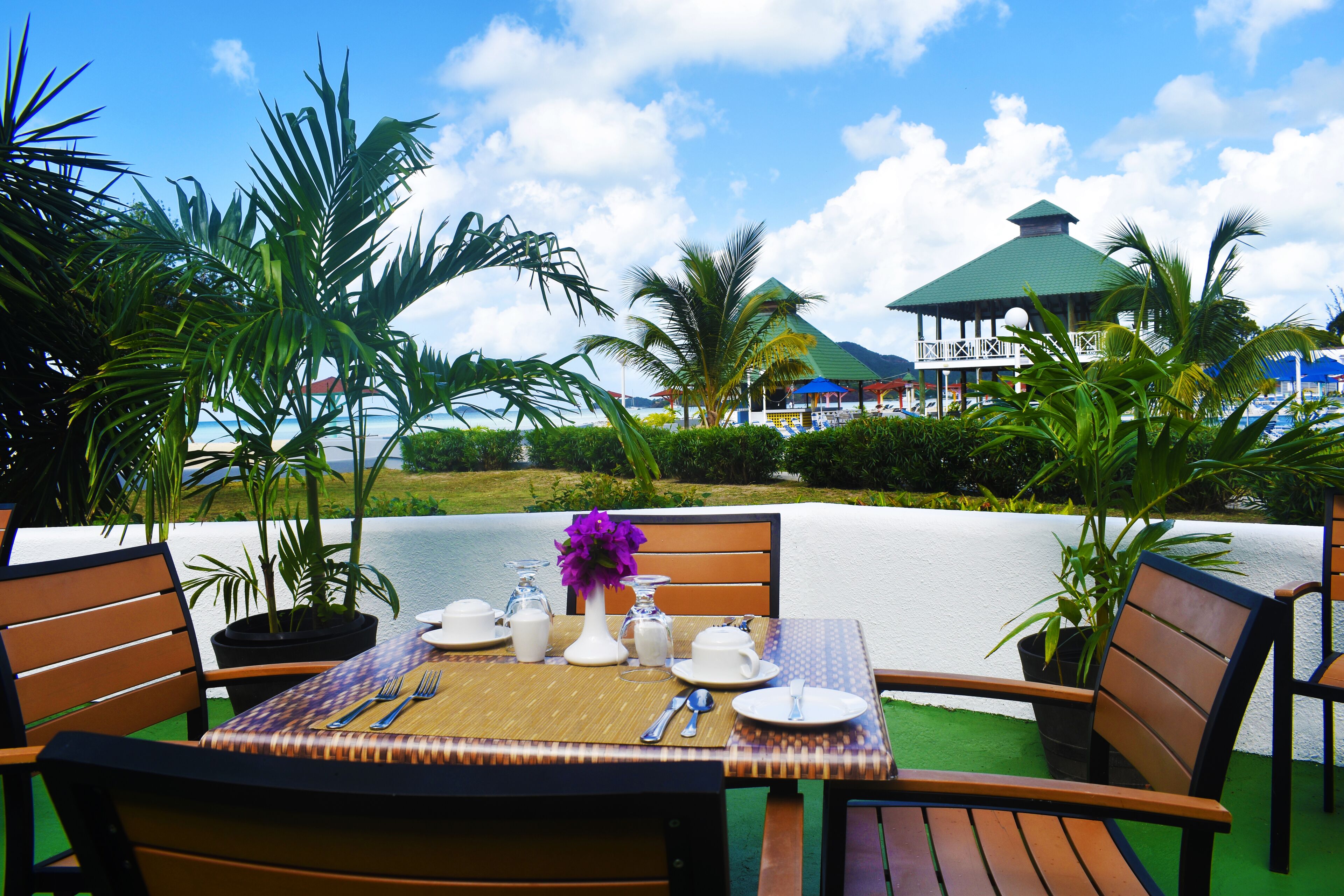 3 Restaurants, Frühstück, Mittagessen, Abendessen, italienische Küche