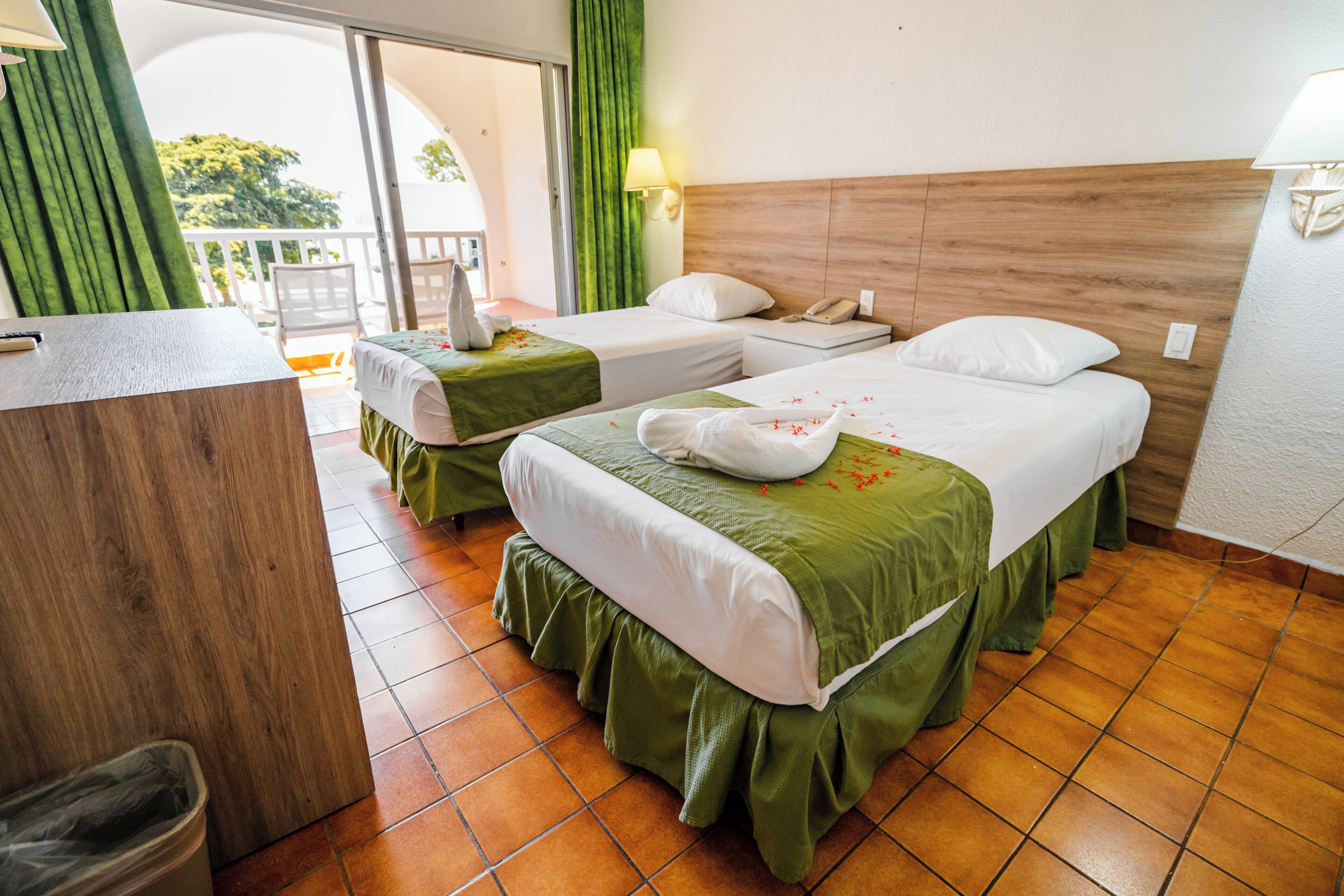Standard Room, 2 Twin Beds | Blackout drapes, iron/ironing board, bed sheets