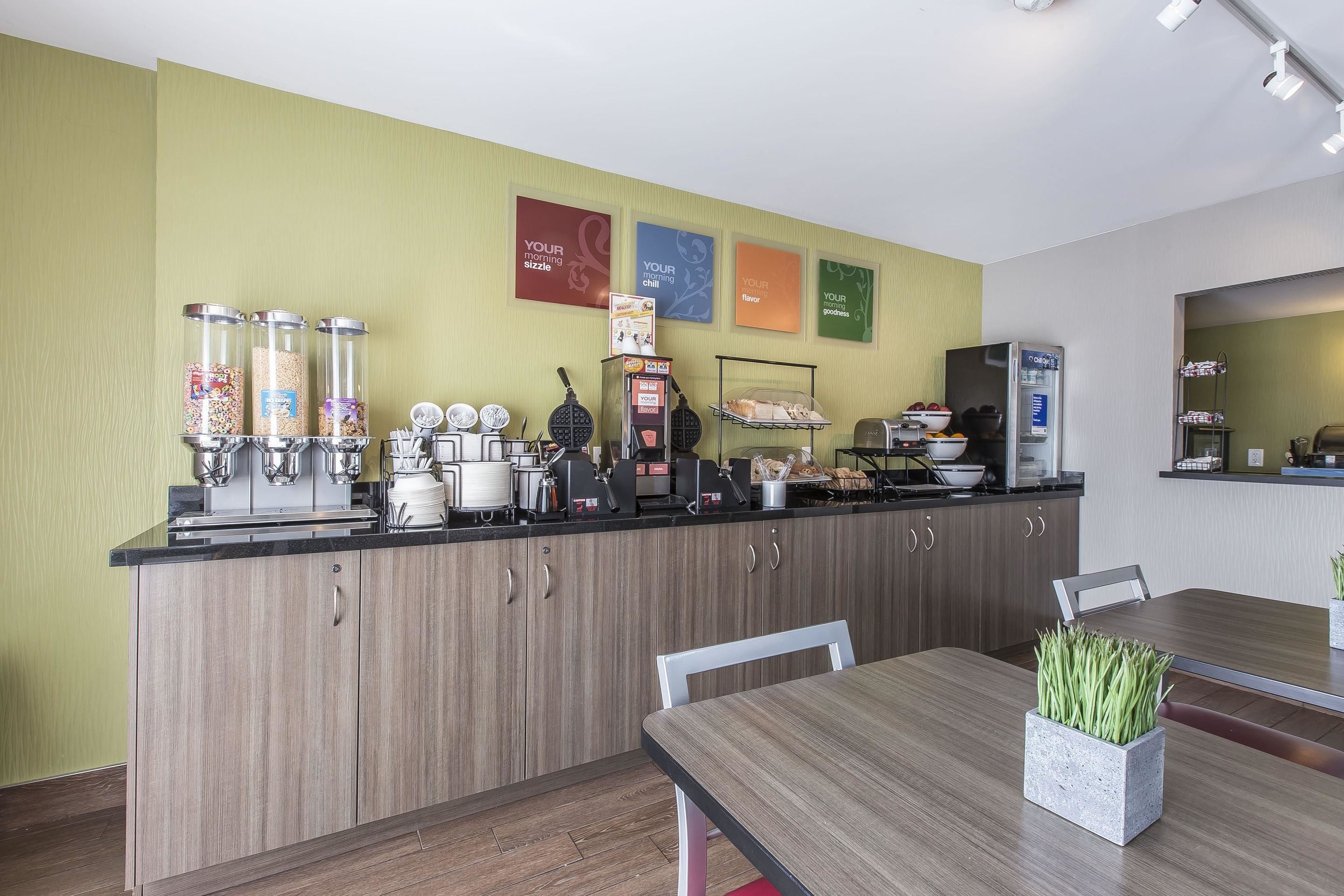 free daily full breakfast