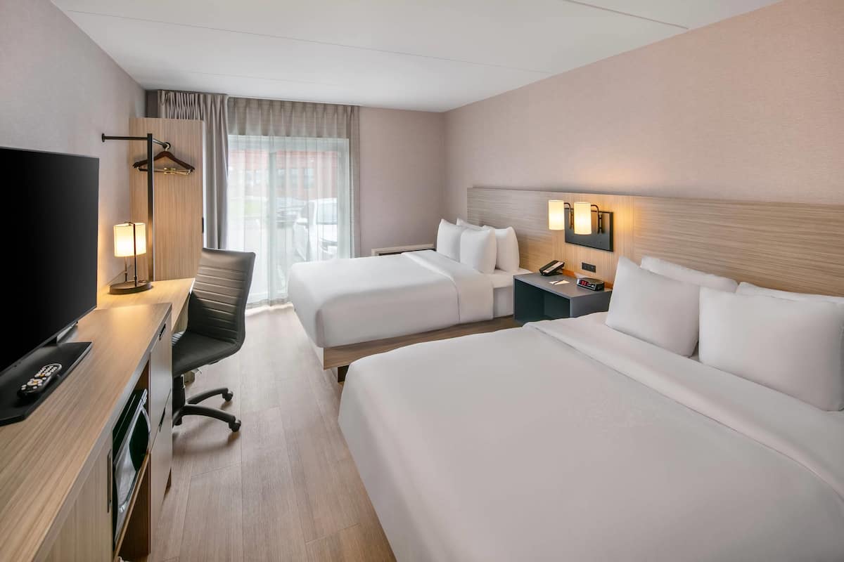 Room, 2 Queen Beds, Non Smoking (1st Floor)