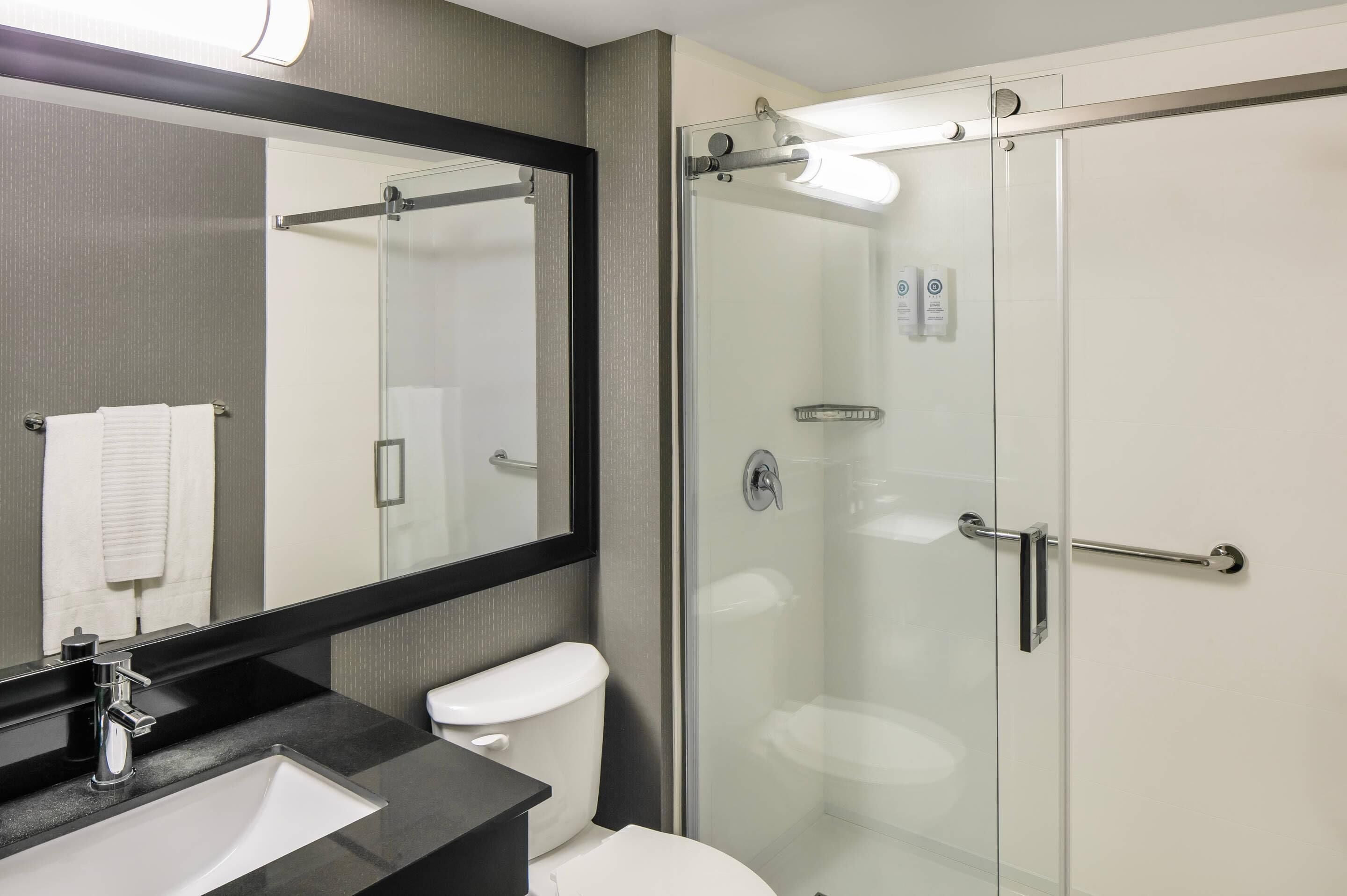 Room, 1 King Bed with Sofa bed, Non Smoking (1st Floor) | Premium bedding, in-room safe, desk, blackout drapes