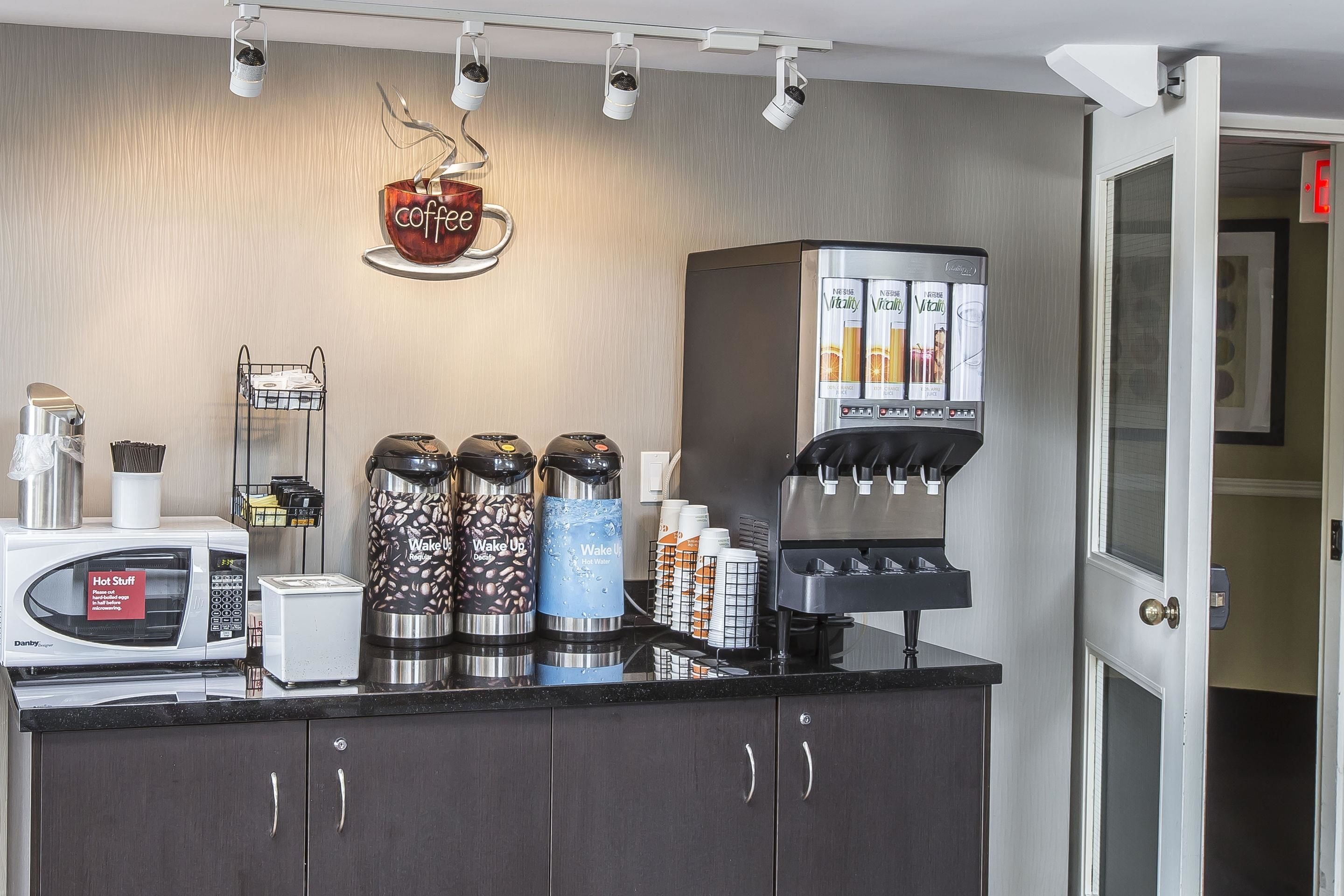 free daily full breakfast