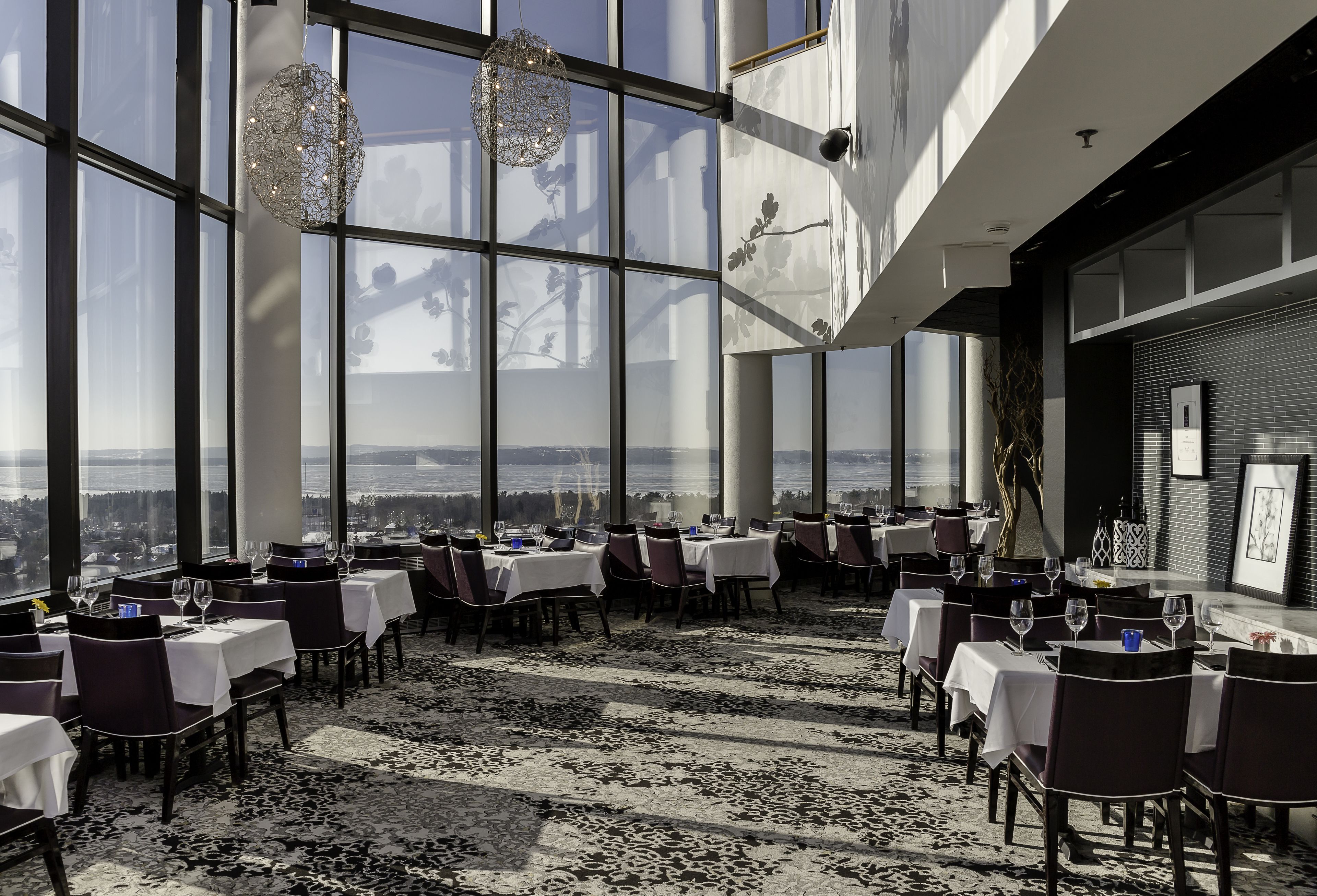 4 restauranter, frokost serveres