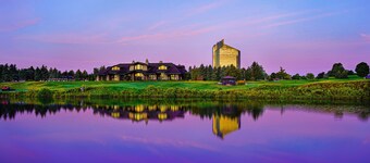 แกรนด์ ทราเวิร์ส รีสอร์ทแอนด์สปา